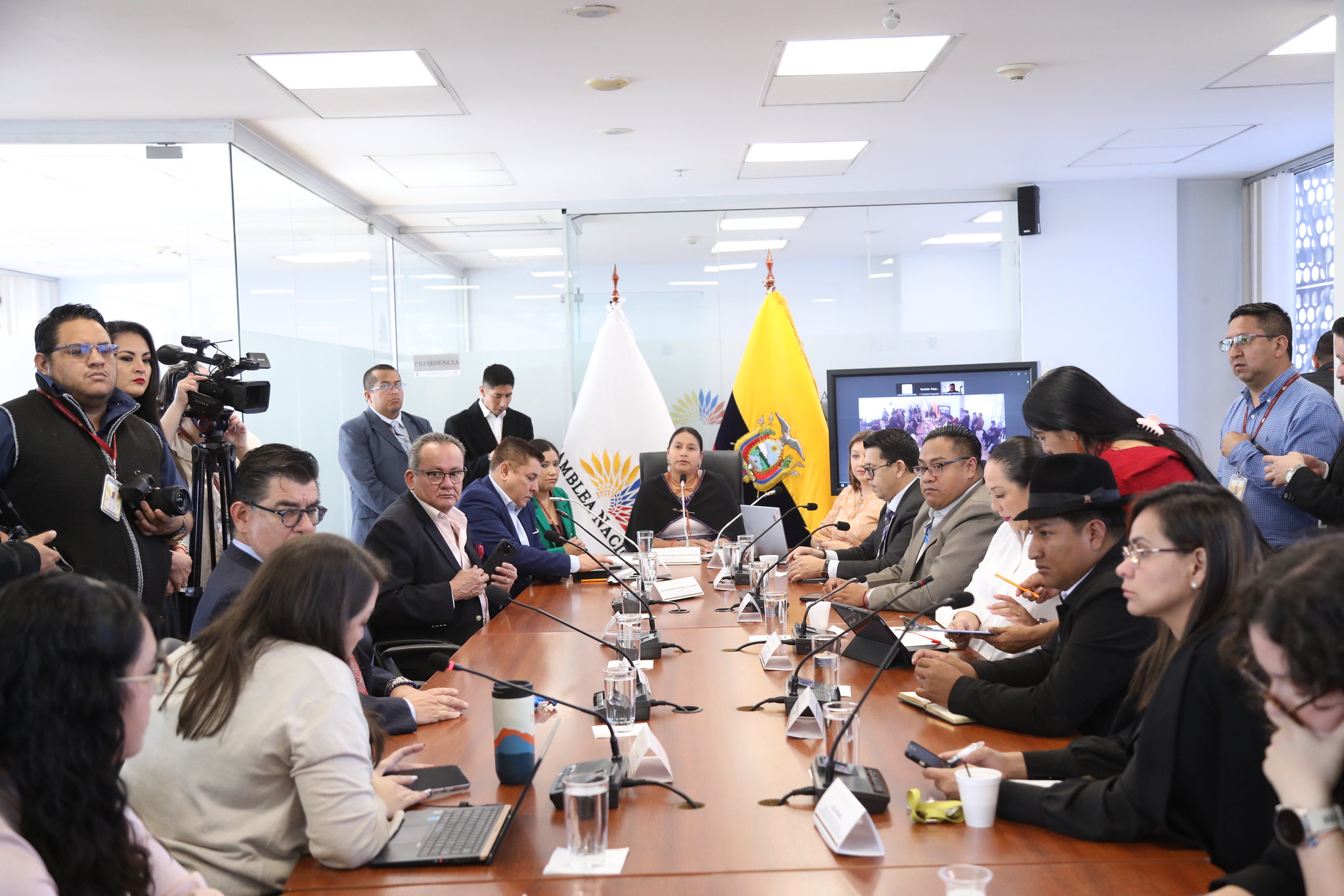 Asambleísta Serrano pide comparecencia de ministra de Educación tras brutal agresión entre estudiantes
