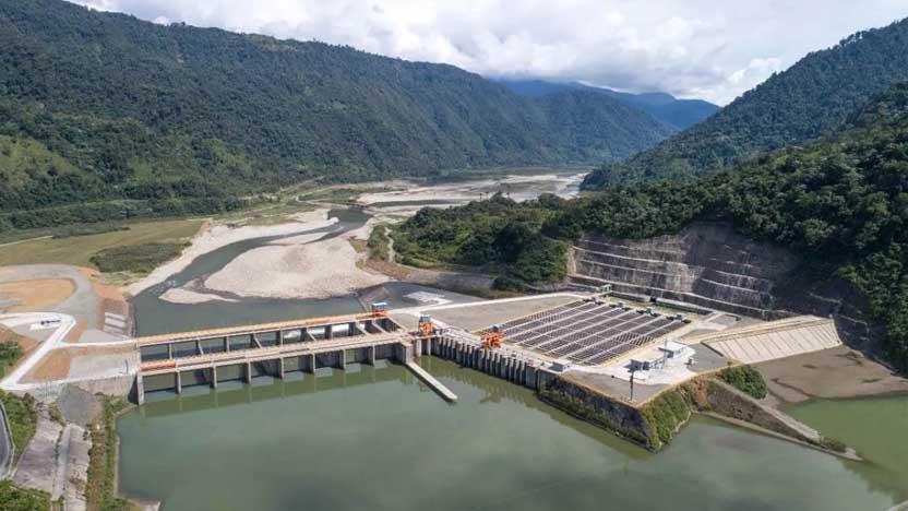 Cenace pide a empresas activar generadores de emergencia por salida de operación de Coca Codo Sinclair