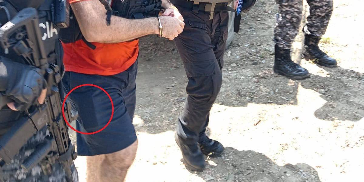 Fito llevaba medicamentos en su bolsillo, no un celular, asegura el Gobierno