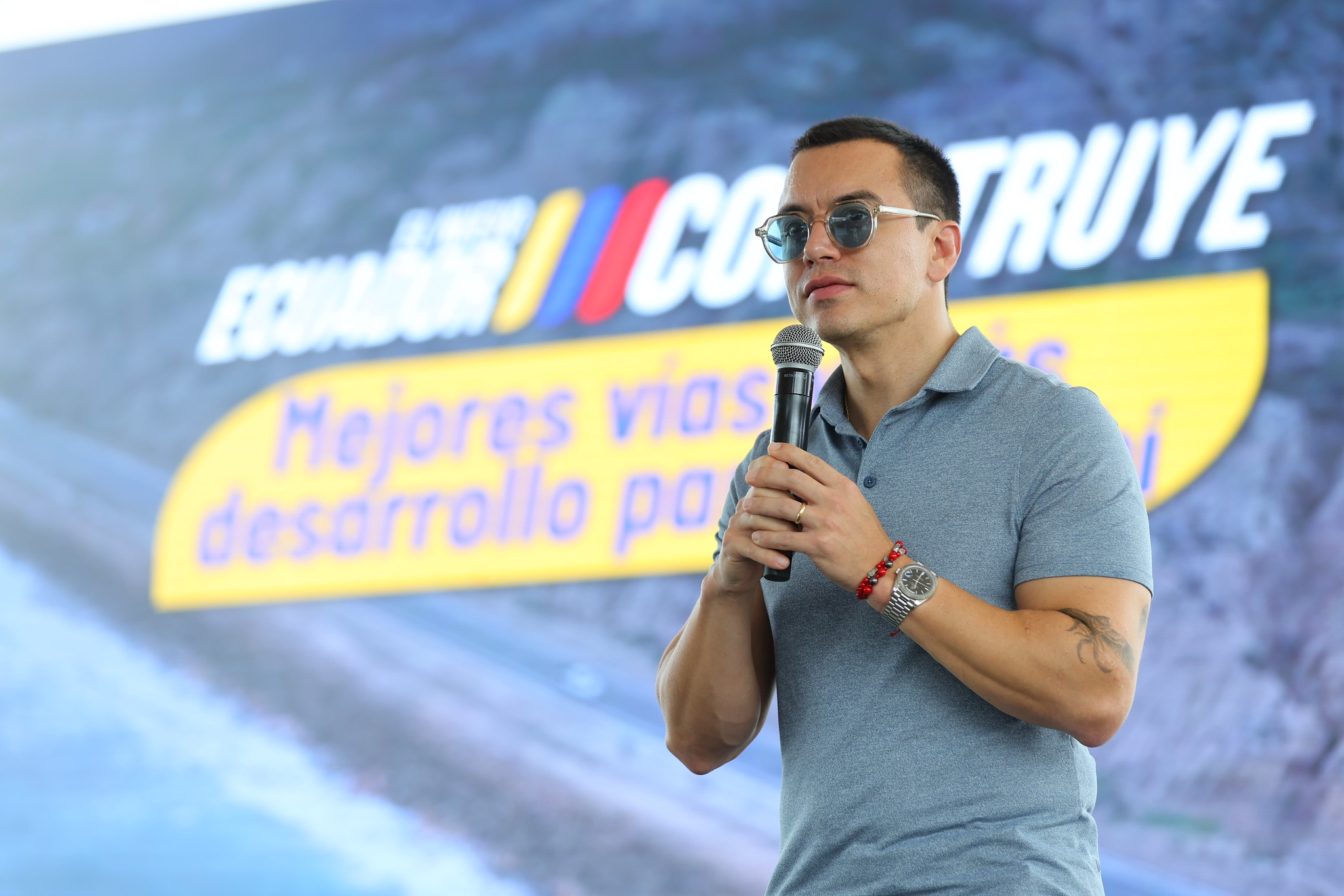 Noboa convoca a consulta popular para decidir Constituyente